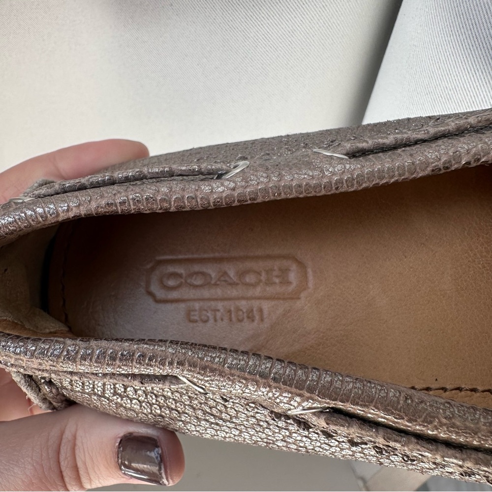 Coach (6.5) Silver Metallic Nadia Driving Moccasin Loafer w Tassels, Snakeskin - Picture 8 of 9
